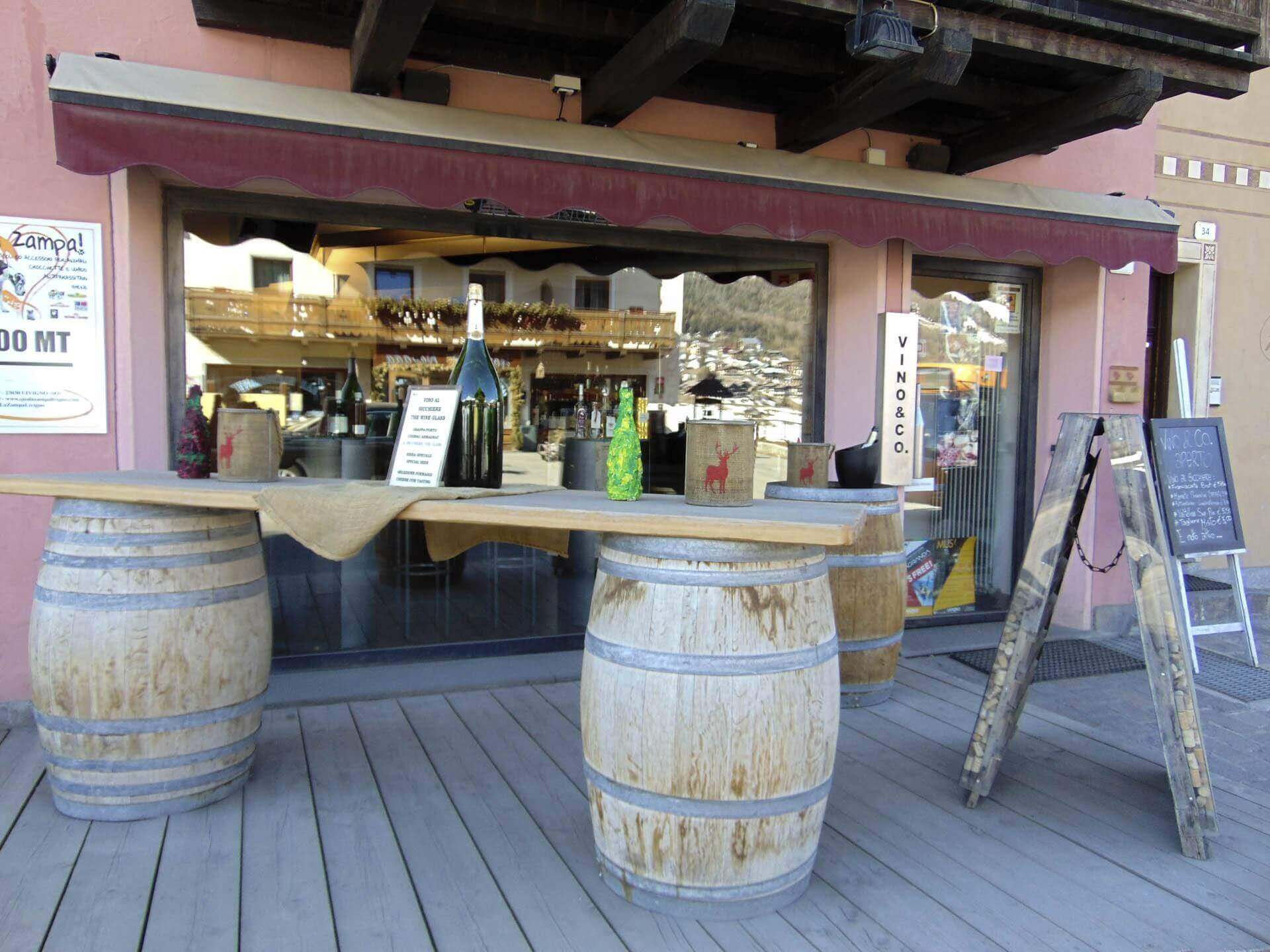 Esterno enoteca Vino e Co